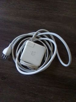 APPLE CHARGER