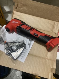 18 V Milwaukee Multi Tool Only Tool
