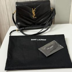 ✨ Authentic  YSL Saint Laurent Niki Medium Bag ✨