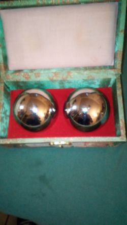 Focusing balls