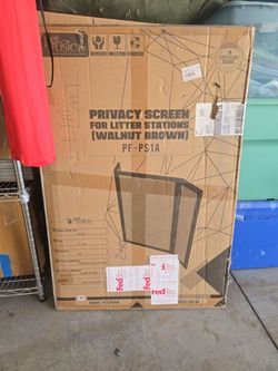 Privacy screen for Litter station
