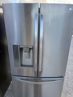 REFRIGERATOR LG 36” Stainless Steel