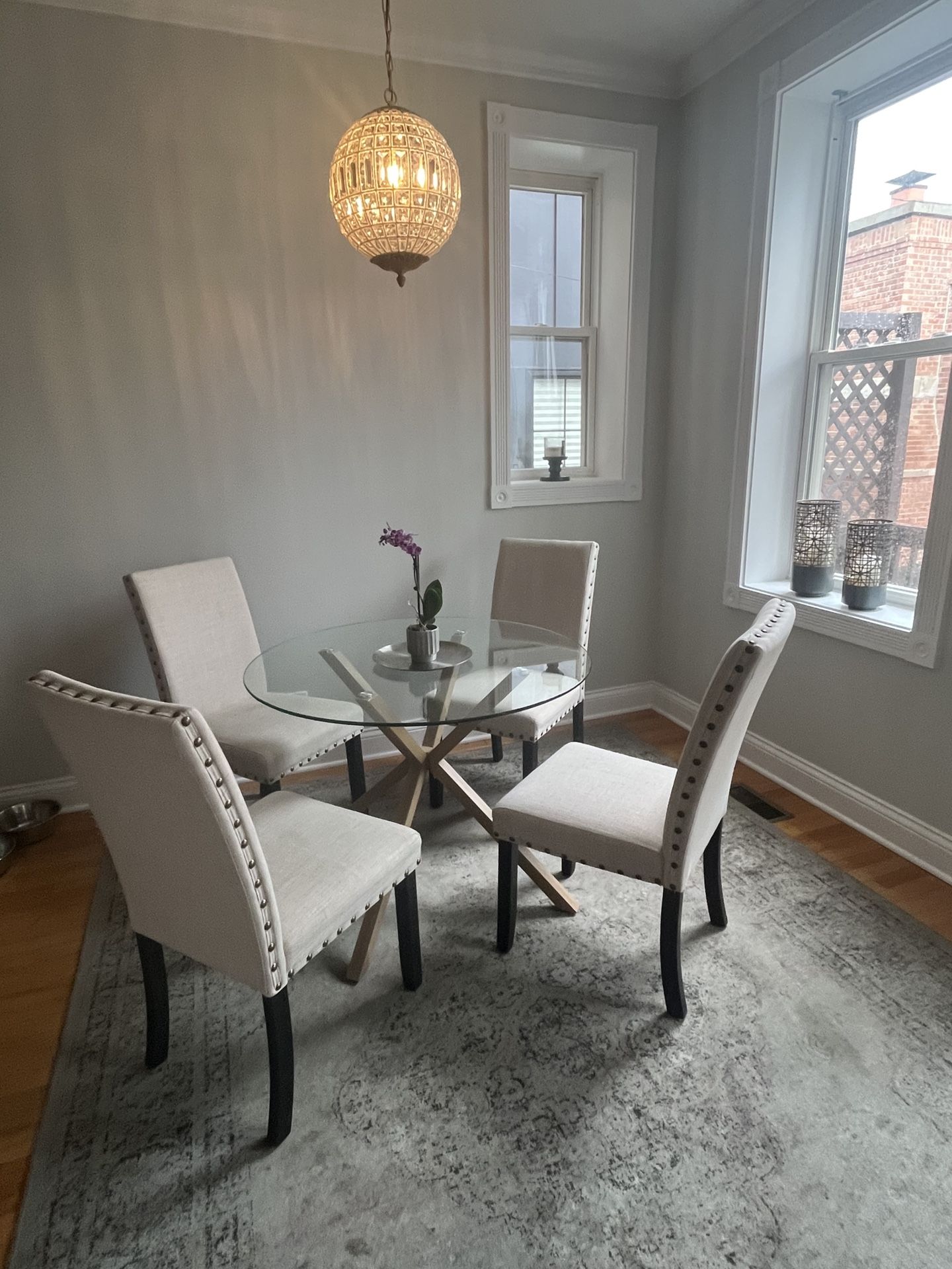 Luxurious BRAND NEW Glass Dining Table And Chair Set