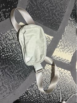 Lululemon belt bag