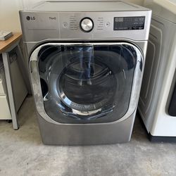 LG 9.0 cu. ft. Vented SMART Stackable Gas Dryer