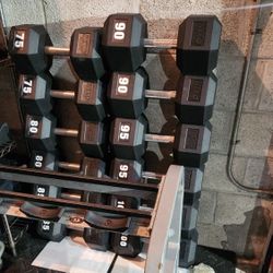 75s To 100s Set. Hex Dumbbells 
( 1050 POUNDS TOTAL)
Rack Doesn't Included 

Delivery for extra

NOT SOLD SEPARATELY 