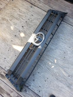 Toyota Tundra Grill