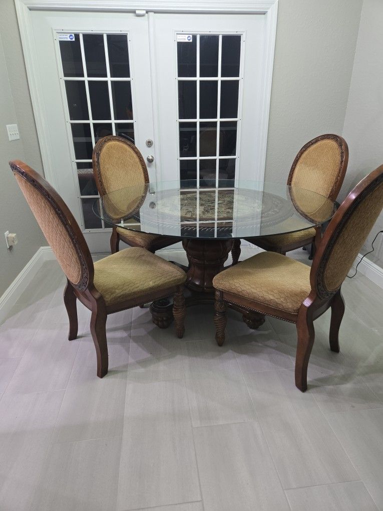 Dinner Set Solid Wood $440