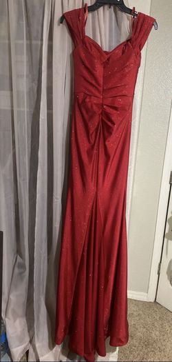Extra Small Beautiful Woman’s Prom Dress