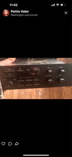 Ford stock radio