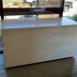 💥Great Deal💥 Hisense Garage Ready 17.7 cu. ft. Convertible Chest Freezer/Refrigerator