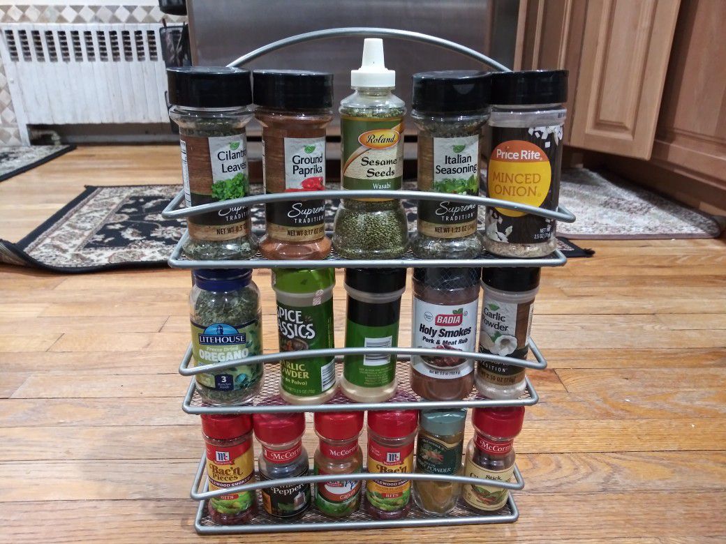 Spice rack and porcelain storage containers CHEAP!!!!!