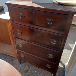 Good Condition Dresser Read Below
