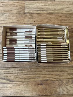 2 box of raw papers