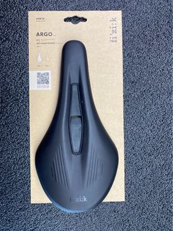 Fizik Vento Argo X1 Saddle - 140mm, Carbon Rails