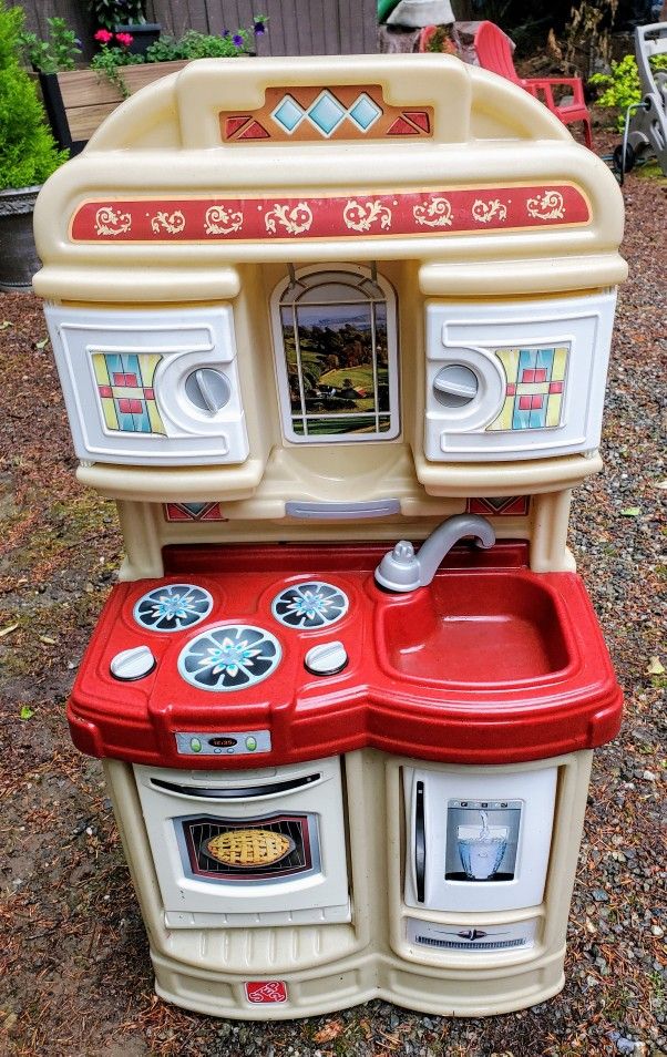 Play Kitchen