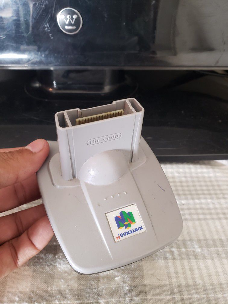 Nintendo 64 Transfer Pak 