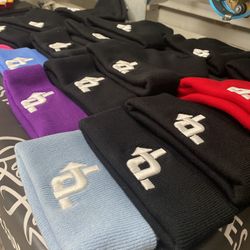 12 Beanies With Your Logo not Design