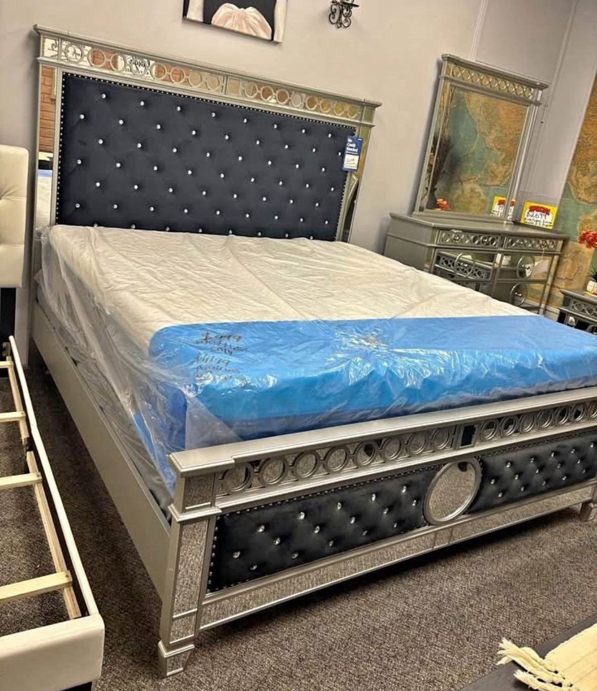 NEW IN BOX- Queen Size Glam Silver and Black Velvet on Headboard Bed Frame FINANCE AVAILABLE