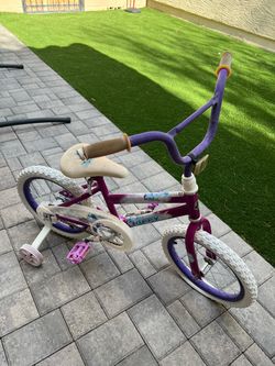 Huffy Sea Star Kids Bike with Training Wheels