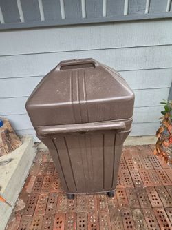 96 gallon garbage can