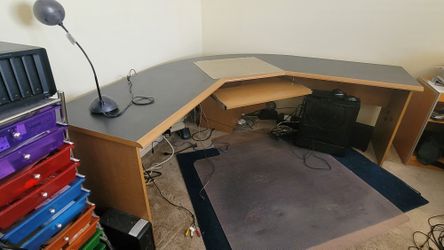 Corner Compter Desk Rounded Back