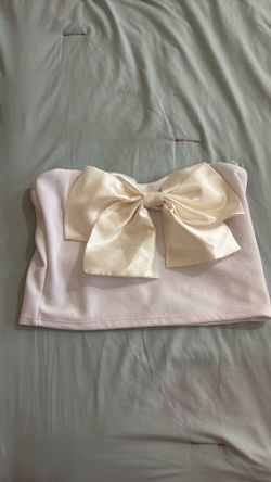 White bow shirt