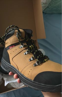 Steel toe work boots