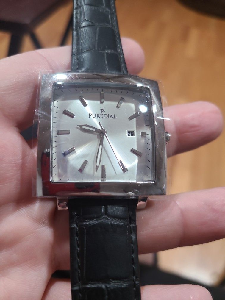 Puredial Mens Square Legacy Watch Stainless Steel
Real leather straps
Brand new