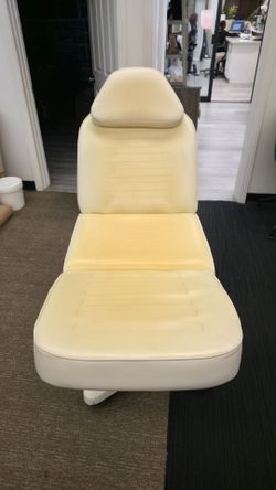 Esthetician Chair