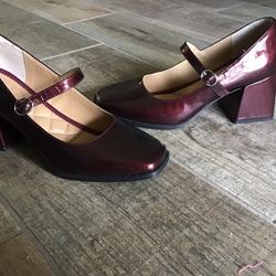  RACHEL ZOE~Burgundy Stylish Square Toe Patent Block Heel Mary Jane Shoes~size 8~Excellent  Condition  Pick up at Four Mile Cove Parkway behind Walmar