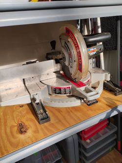 Delta 12 compound miter saw w/blade