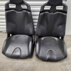 Can-Am Maverick X3 Seats(2) & Belts(4)...