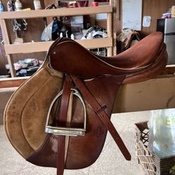 17” Courbette English Saddle