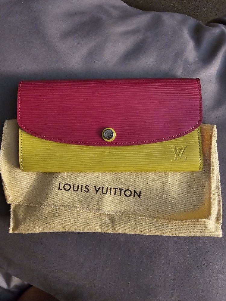 Louis Vuitton 
Epi Emilie Wallet Pivoine