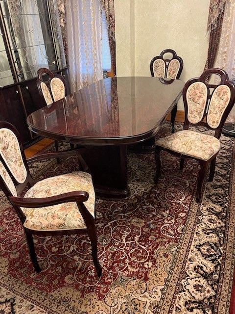6ft -7.5ft Extendable Dining Table Mahogany Wood -  With 2 Armrest Chairs 