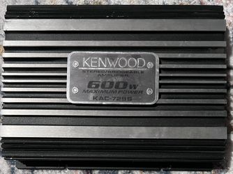 Kenwood 600 W amplifier