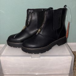 Girls Boots Size 5