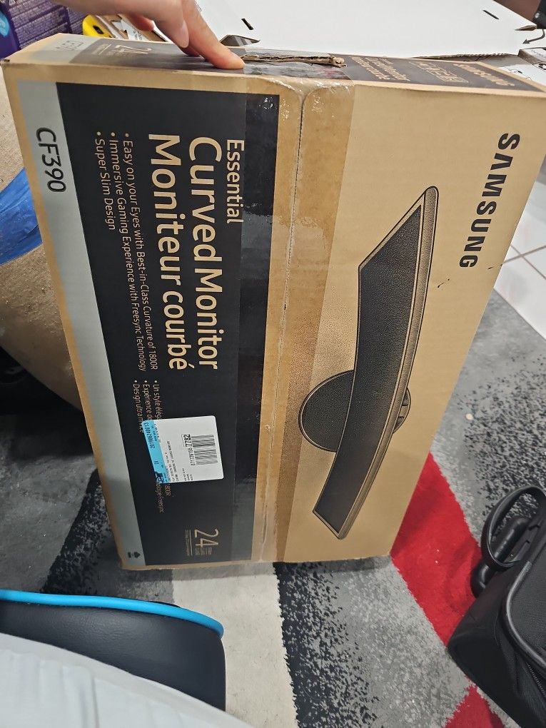 Samsung Curved Monitor