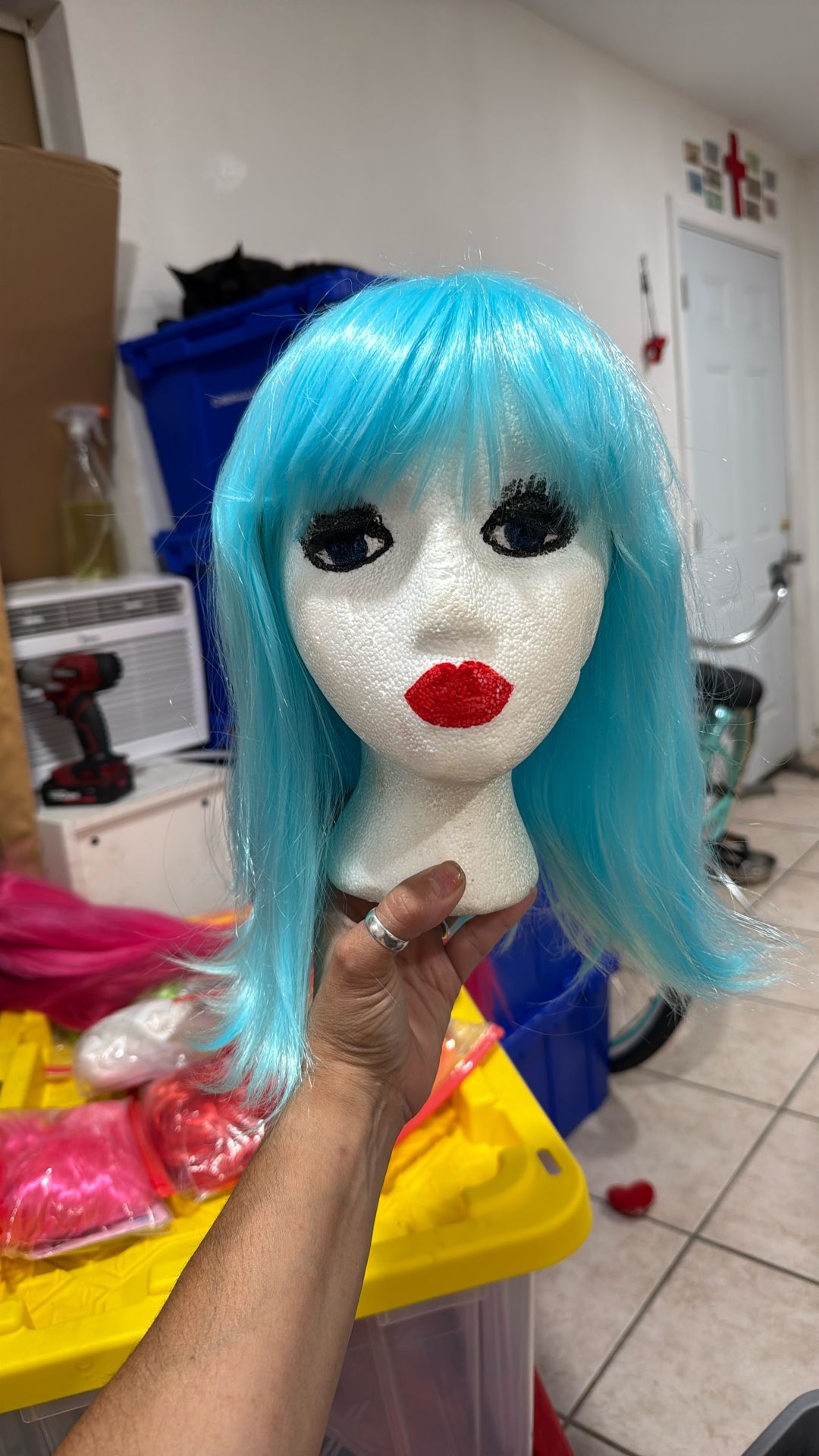 MEDIUM BABY BLUE WIG