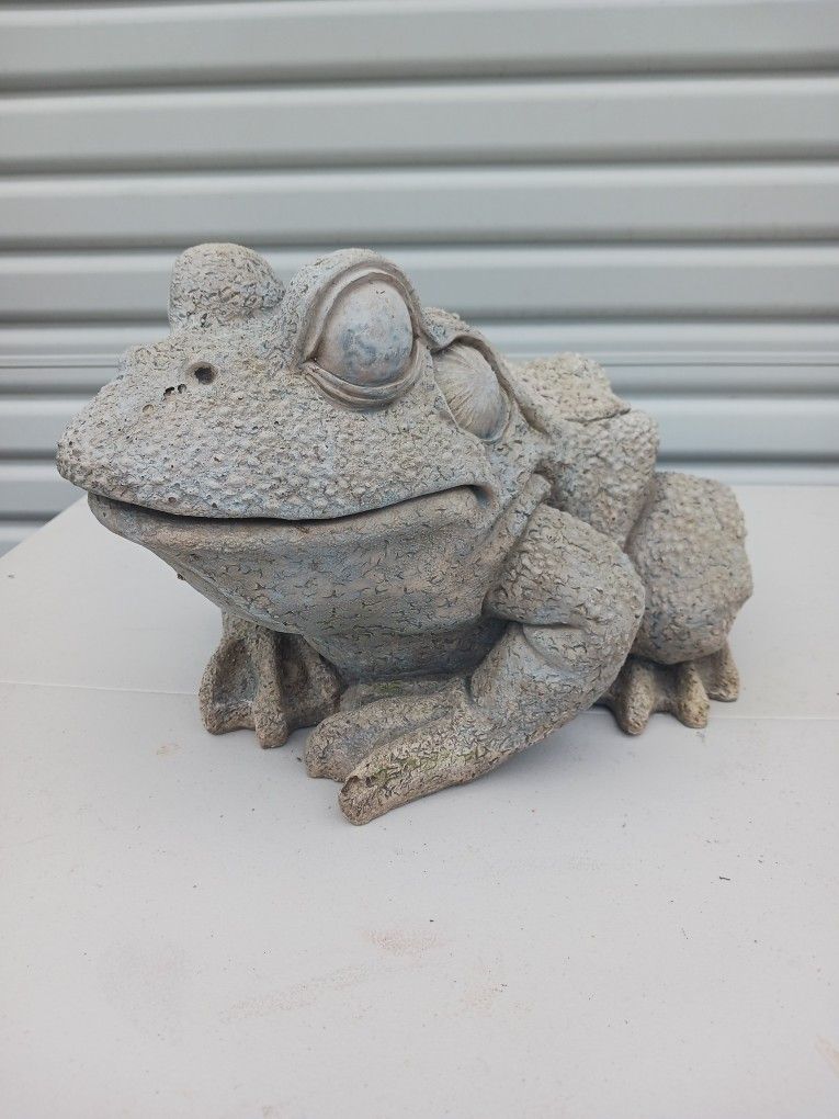 Garden Resin Frog