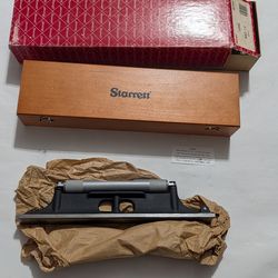 Starrett 98Z-12 is a 12-inch precision machinist's level, In the wooden box Excellent Condition