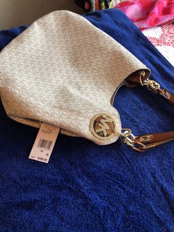 New style Michael Kors bag new never used