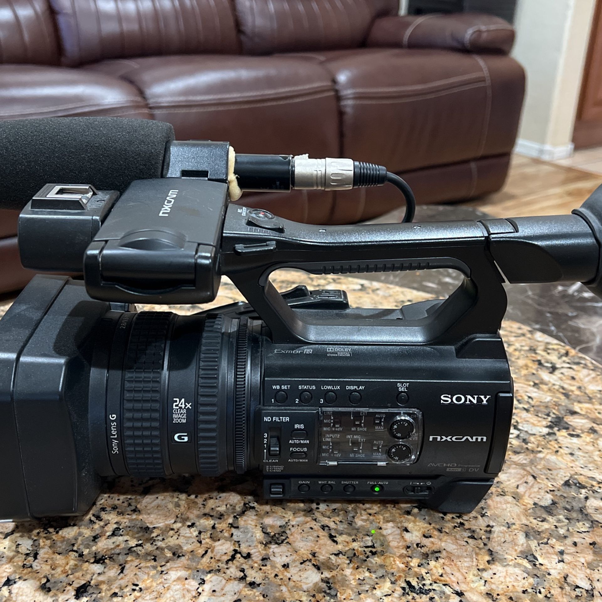 Sony Camera. Sony Nx100, Sony Video Camera