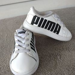 Puma Baby/Kids White Sneakers Size 5C
