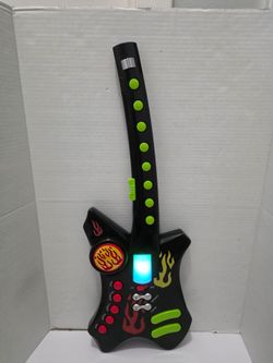 The Winfun Rockin’ Sounds Electric Guitar