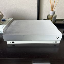 Xbox One S (Taco Bell Edition)