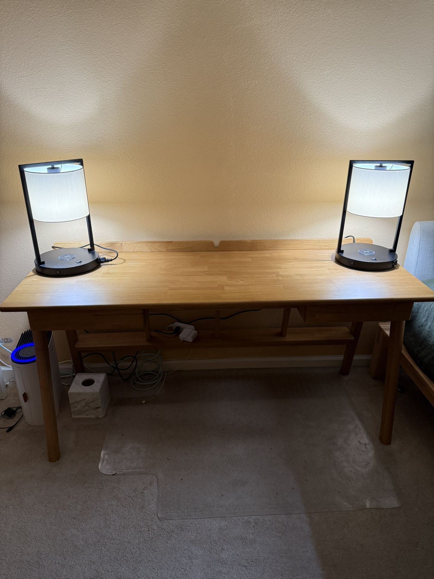 Large Desk W/2 Drawers In Excellent Condition 