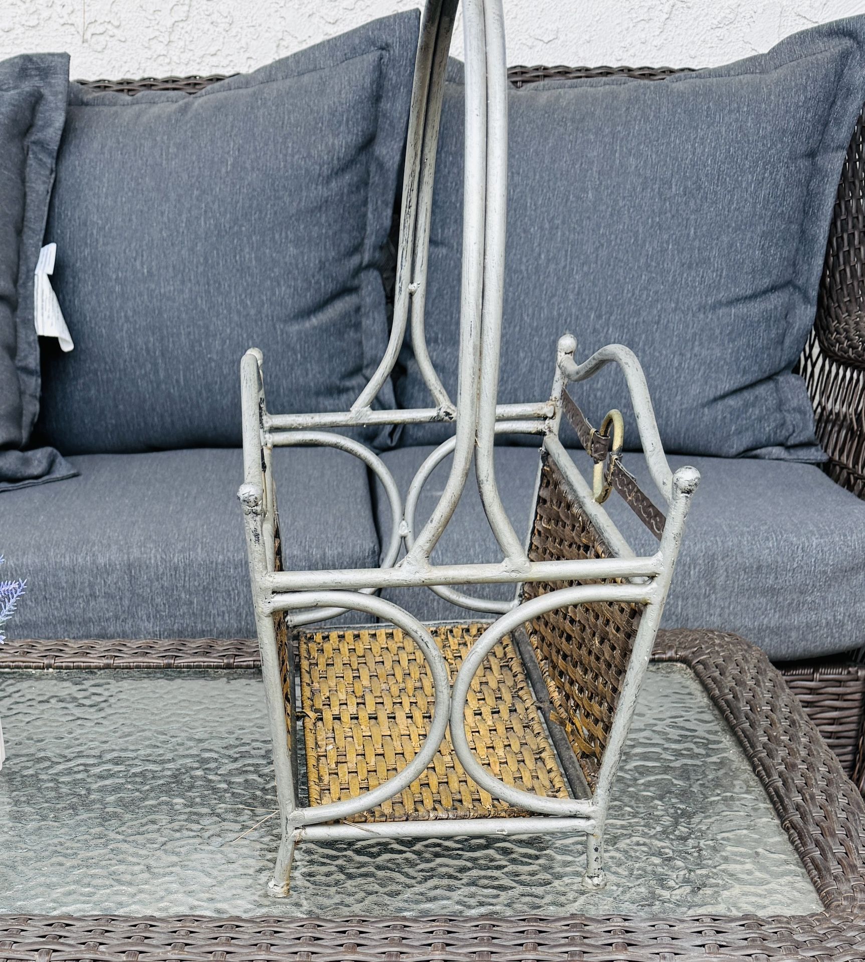 Magazine Rack And Etc