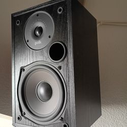 Polk audio R15 speakers (pair)